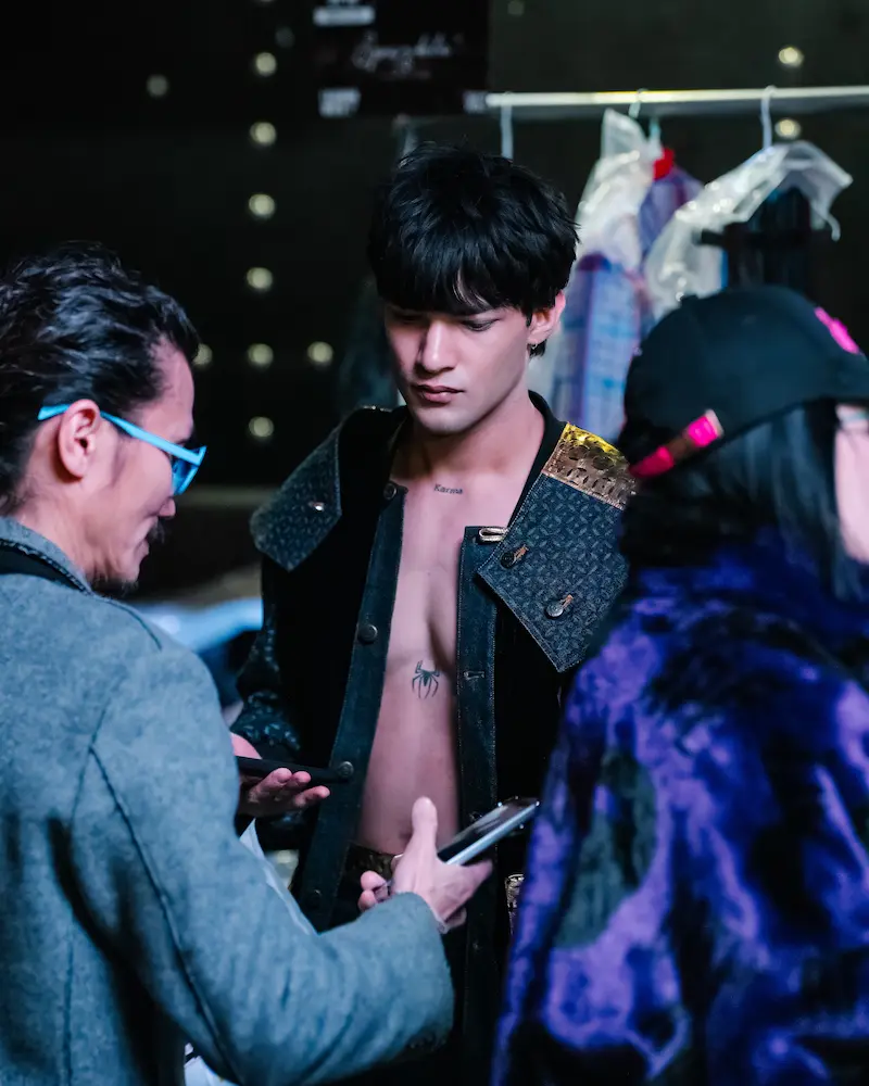 buyers at nyfw 2