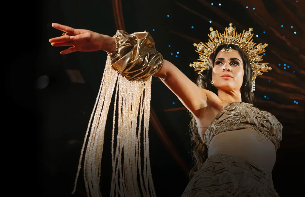 How do I vote for the Runway 7 Awards