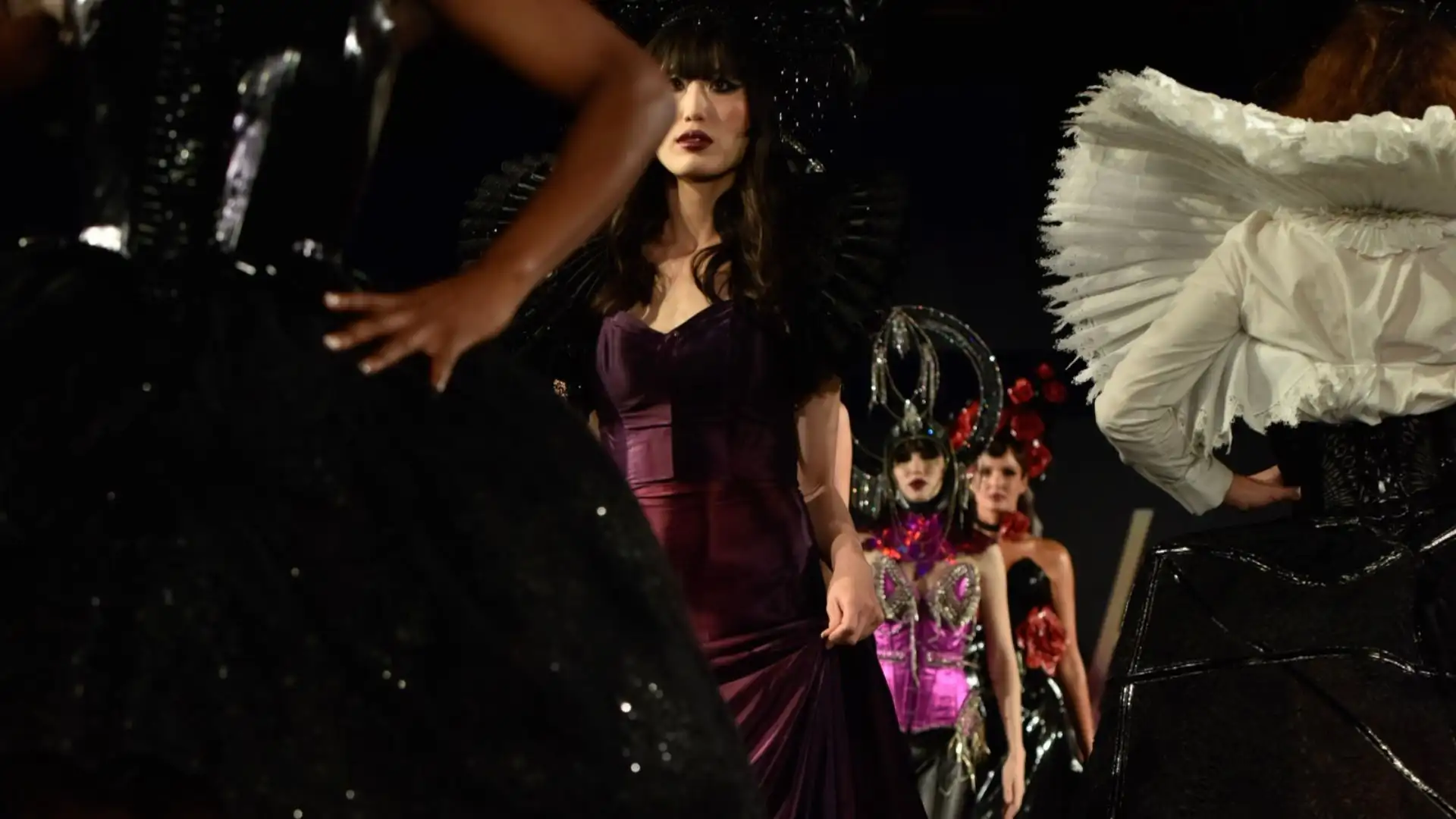 Veritée Hill Brings Sculptural Fashion and Elaborate Details to Runway 7 NYFW